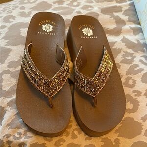 Yellow Box Women's Brown Sandals
